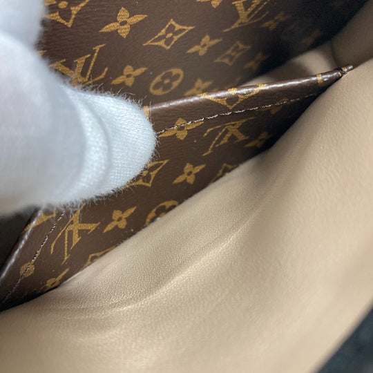 LOUIS VUITTON Shoulder Bag M43596 Monogram reverse canvas beige Monogram reverse Trunk clutch Women Used Authentic