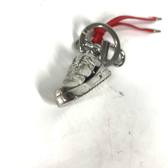 LOUIS VUITTON key ring M01200 metal Silver charm Key chain/LV sweatshirt unisex(Unisex) Used Authentic