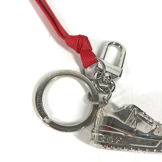 LOUIS VUITTON key ring M01200 metal Silver charm Key chain/LV sweatshirt unisex(Unisex) Used Authentic