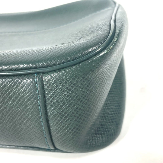 LOUIS VUITTON Pouch M30304 Taiga Leather green Taiga Accessory pouch Women(Unisex) Used Authentic