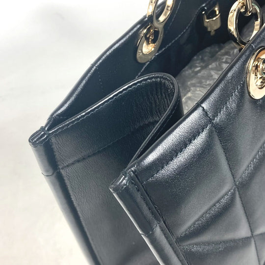 Dior Shoulder Bag M8720OZVJ leather black Essential Small Tote Bag ESSENTIAL Women Used Authentic