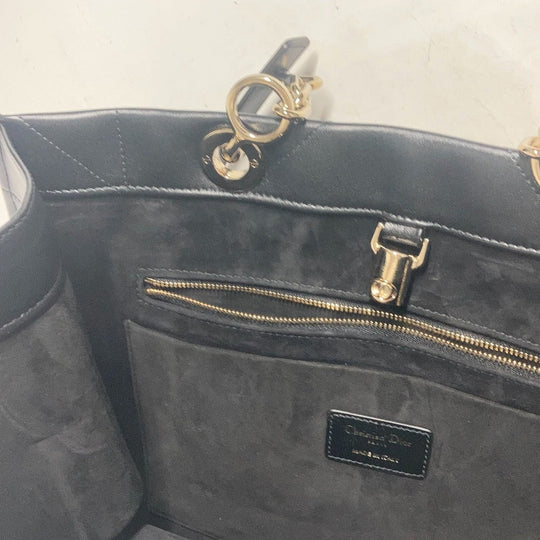 Dior Shoulder Bag M8720OZVJ leather black Essential Small Tote Bag ESSENTIAL Women Used Authentic