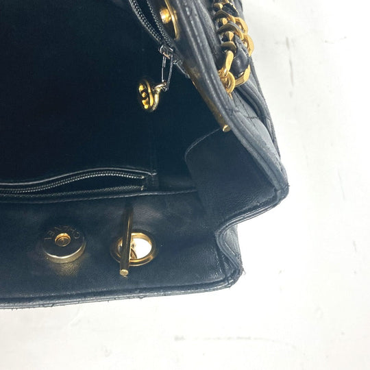 CHANEL Shoulder Bag lambskin black vintage Matelasse quilting CC COCO Mark logo Women Used Authentic