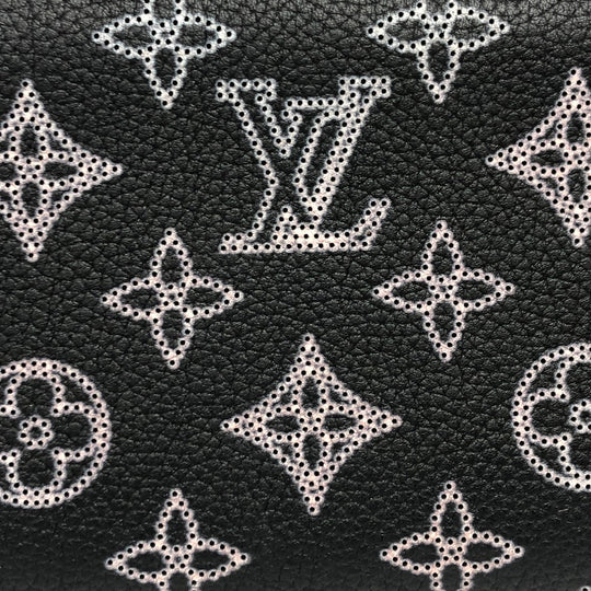 LOUIS VUITTON Long Wallet Purse M81703 monogram mahina leather black Monogram Mahina Flight Mode Zippy wallet Women Used Authentic