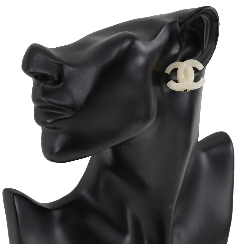 CHANEL Earring plastic White COCO Mark Women Used Authentic