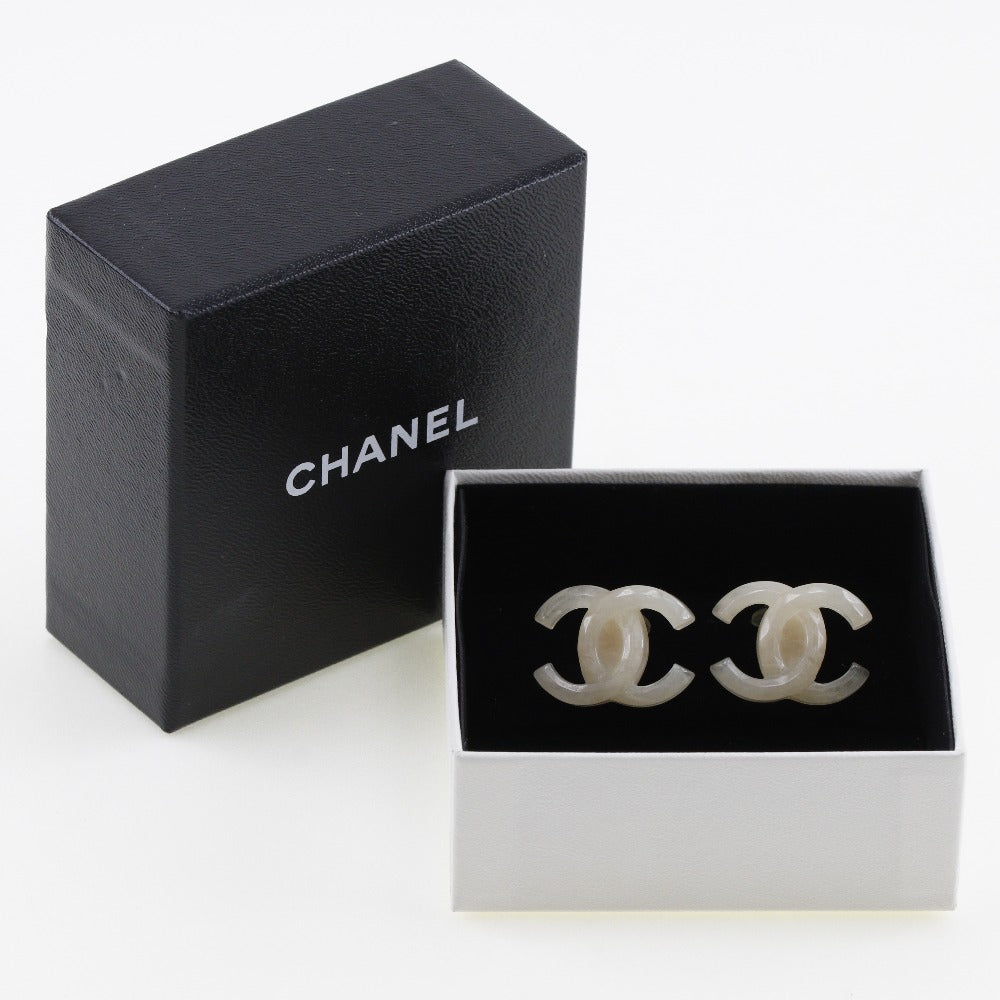 CHANEL Earring plastic White COCO Mark Women Used Authentic