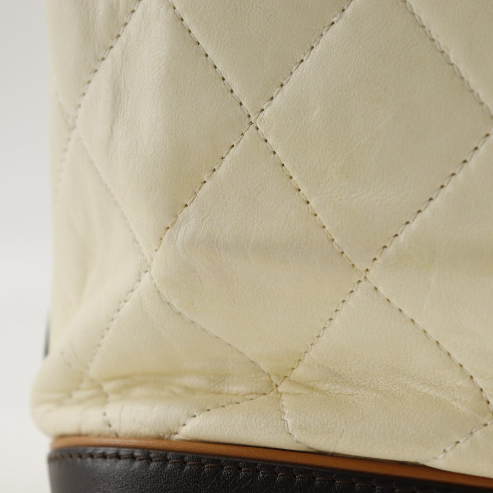 CHANEL Tote Bag Calfskin Ivory Coco Charm Matrasse Women Used Authentic