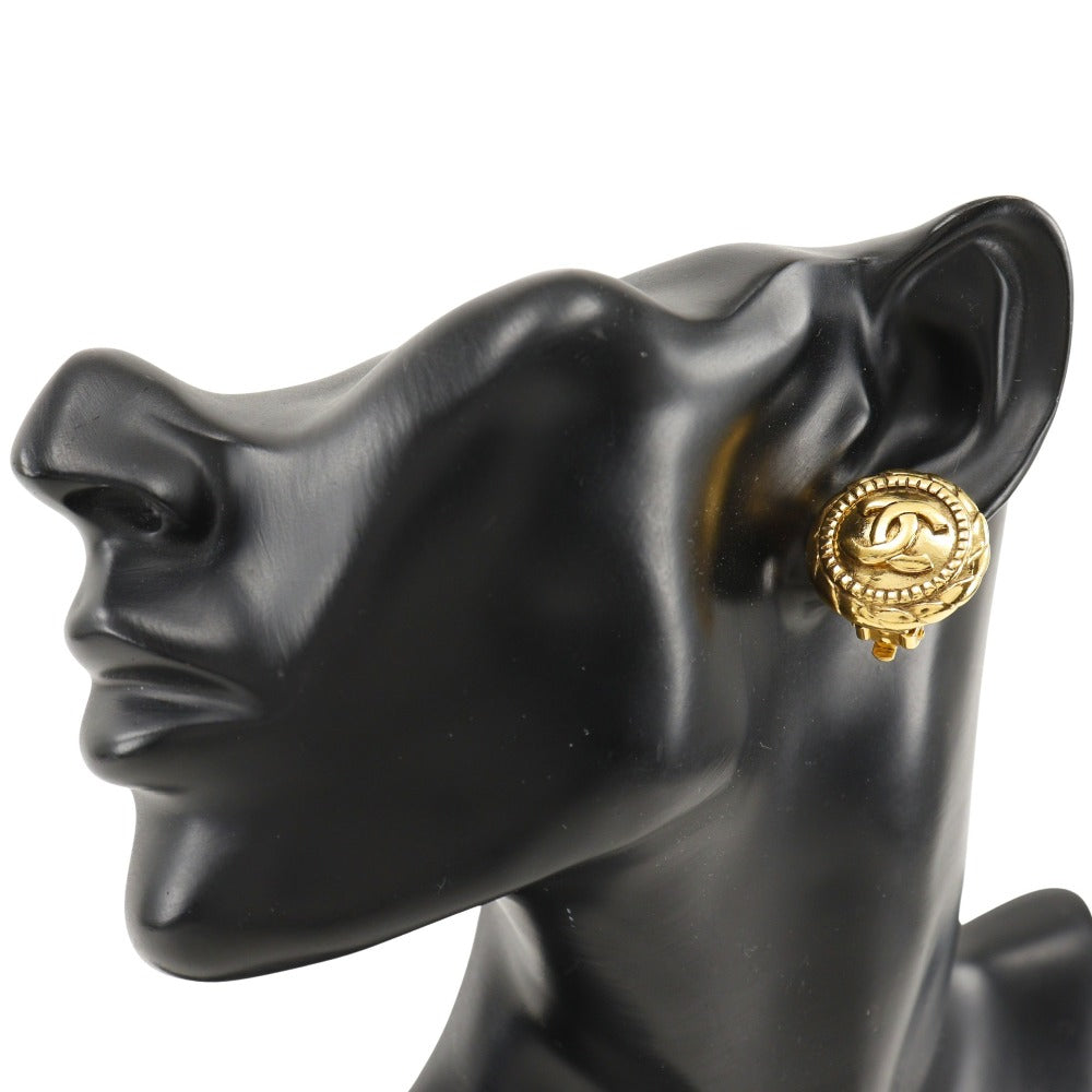 CHANEL Earring Plated Gold gold vintage COCO Mark Women Used Authentic