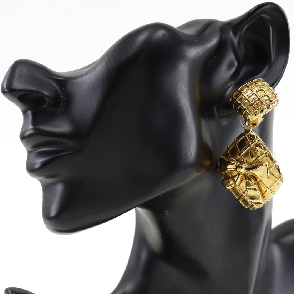 CHANEL Earring Plated Gold gold quilting Women Used Authentic