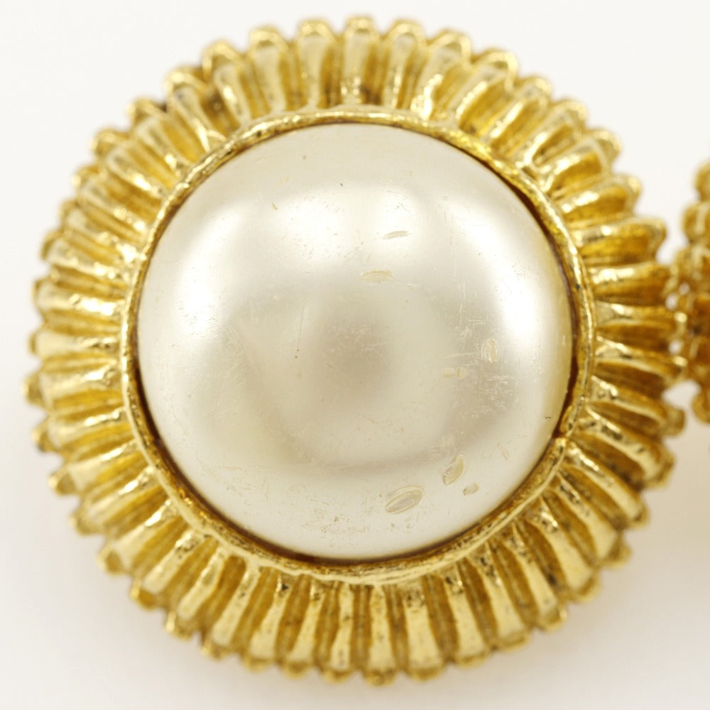 CHANEL Earring Plated Gold, Faux Pearl gold vintage Women Used Authentic