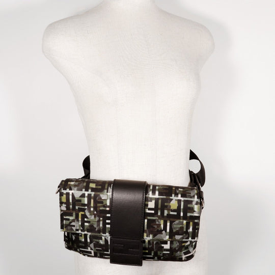FENDI Shoulder Bag 7VA472 Nylon black Zucca Camouflage Pattern 3WAY Body Clutch Mamma Bucket mens(Unisex) Used Authentic