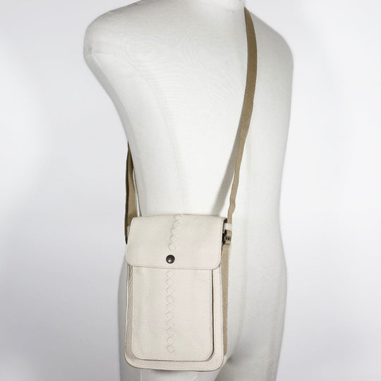 BOTTEGAVENETA Shoulder Bag Calfskin off white mens Used Authentic