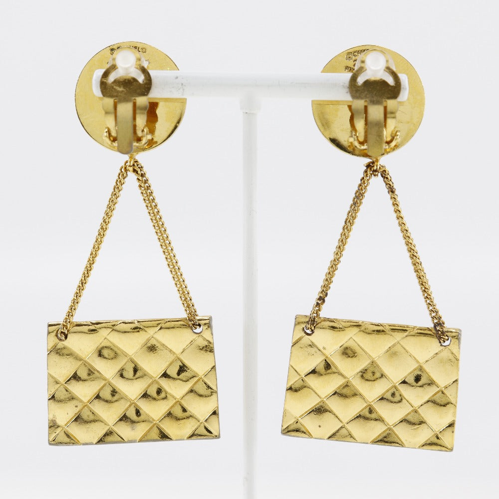 CHANEL Earring Plated Gold gold Matelasse motif COCO Mark Women Used Authentic