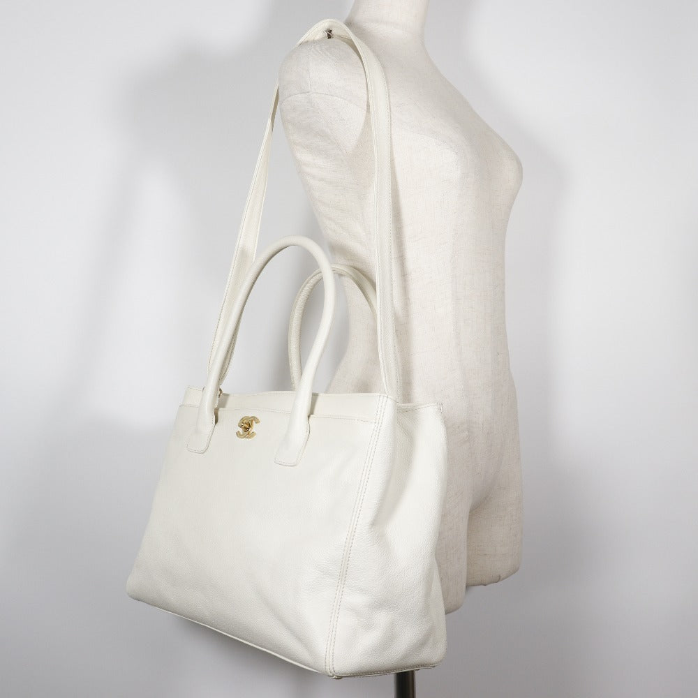 CHANEL Tote Bag A15206 Caviar skin White 2WAYShoulder Executive tote Women Used Authentic