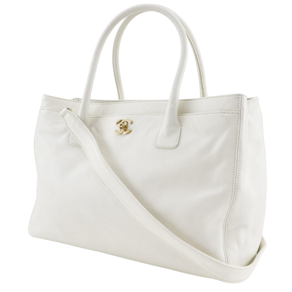 CHANEL Tote Bag A15206 Caviar skin White 2WAYShoulder Executive tote Women Used Authentic