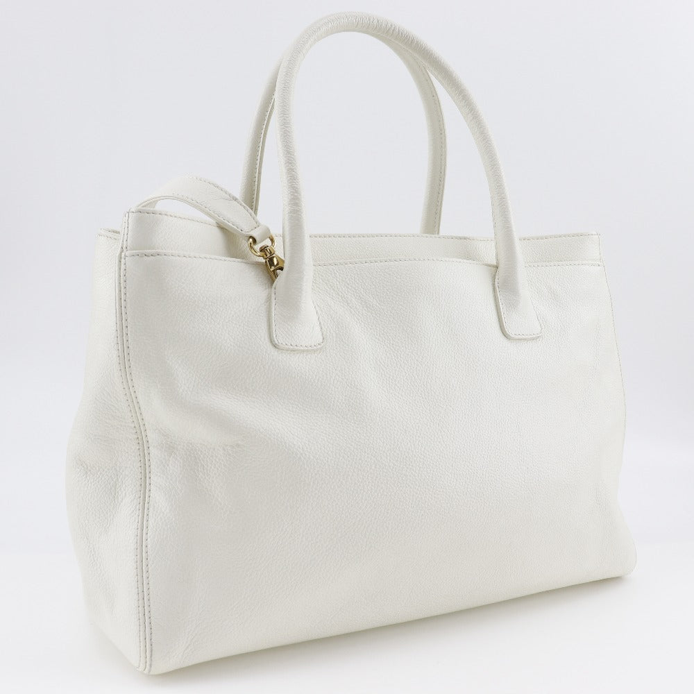 CHANEL Tote Bag A15206 Caviar skin White 2WAYShoulder Executive tote Women Used Authentic