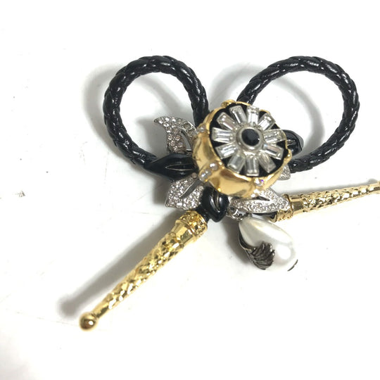 LOUIS VUITTON Brooch MP2197 Leather, Metal black Accessories Faux Pearl Fleur Bijoux Women Used Authentic