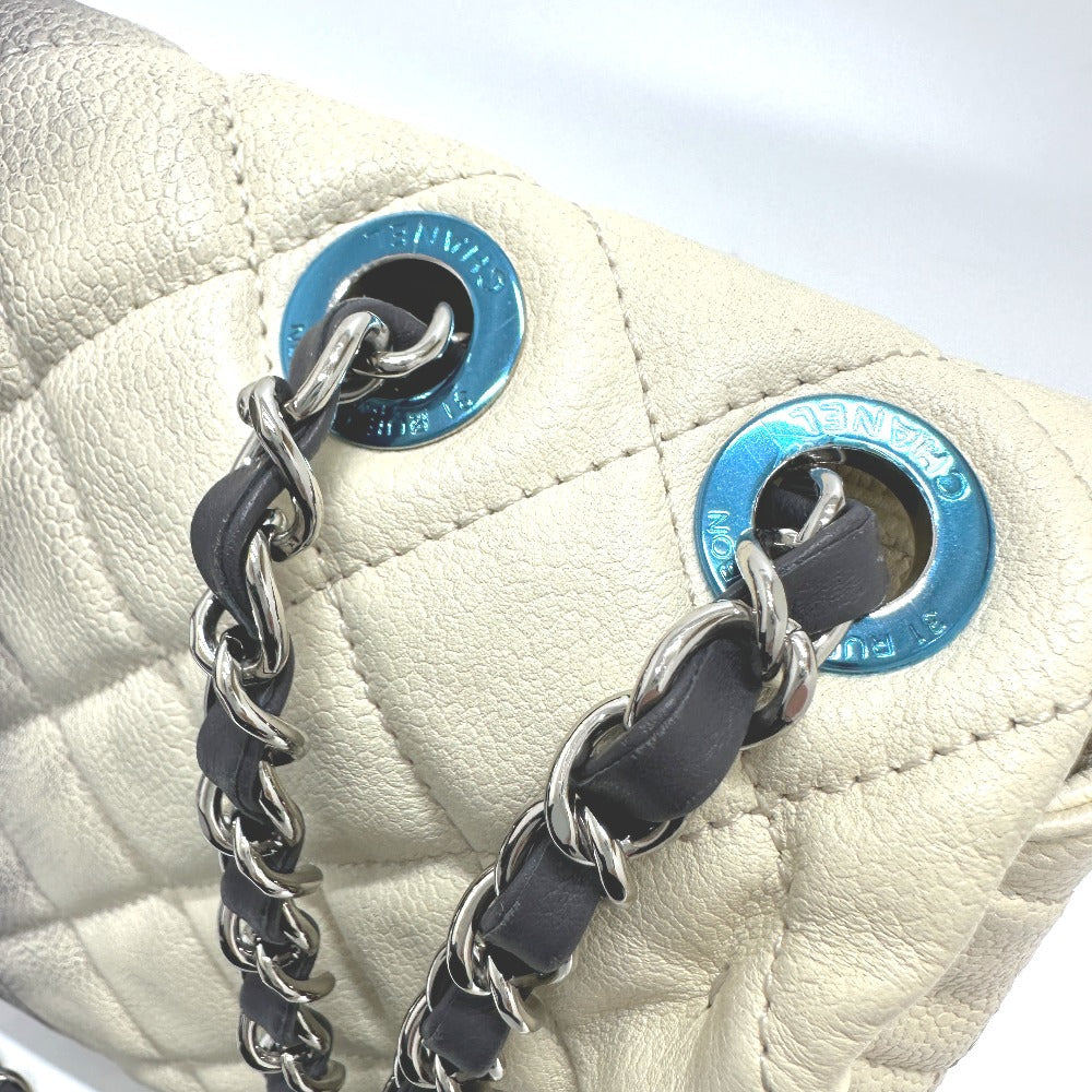 CHANEL Shoulder Bag Caviar skin White type CC COCO Mark Matrasse quilting Women Used Authentic