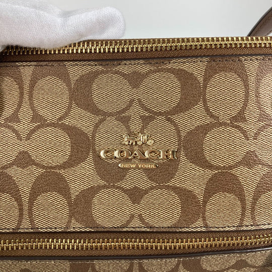 COACH Shoulder Bag F79609 PVC / Leather Brown Signature Women Used Authentic