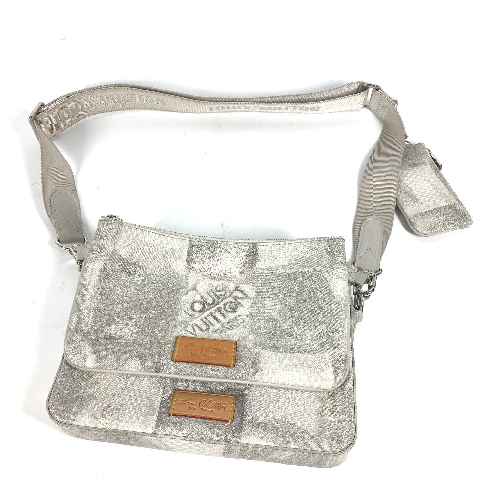 LOUIS VUITTON Shoulder Bag N50068 Canvas, Damier Salt Canvas gray Damier Salt Trio Messenger mens Used Authentic