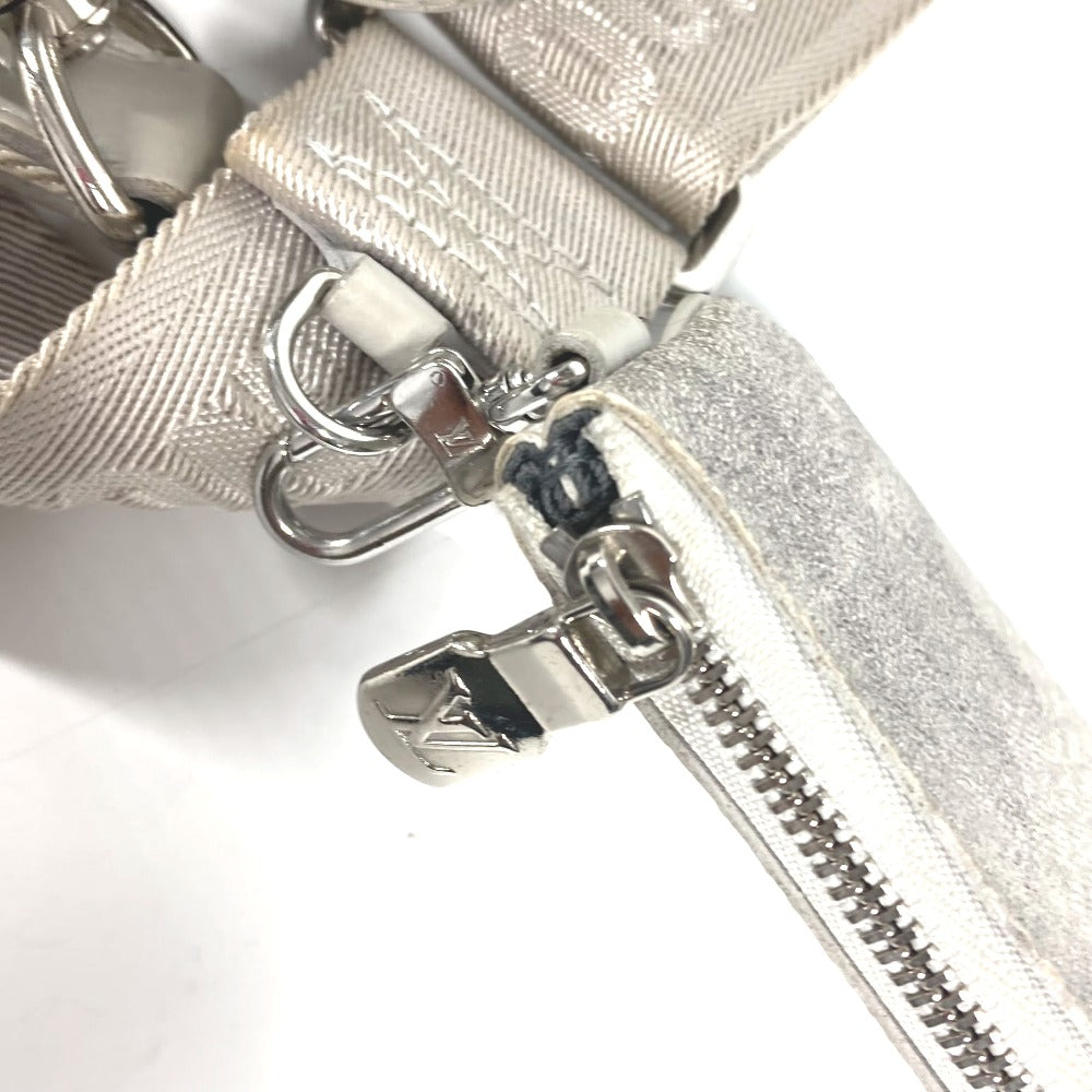 LOUIS VUITTON Shoulder Bag N50068 Canvas, Damier Salt Canvas gray Damier Salt Trio Messenger mens Used Authentic