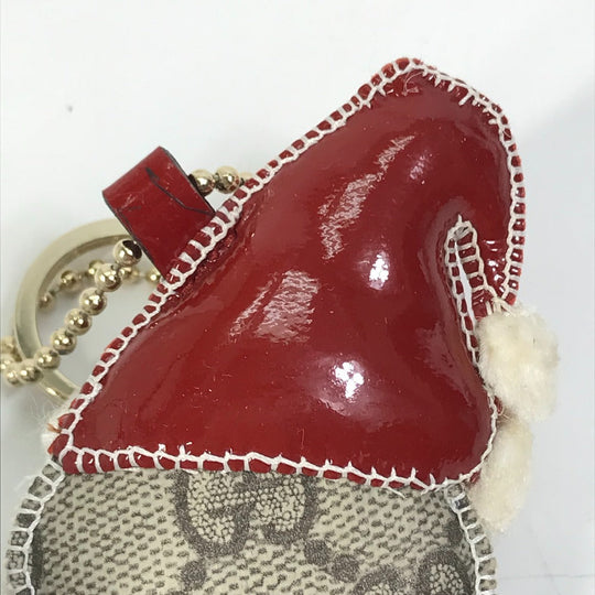 GUCCI Bag charm GG Supreme Canvas beige Gucciori Santa Claus Christmas Keyring GG Chihuahua dog