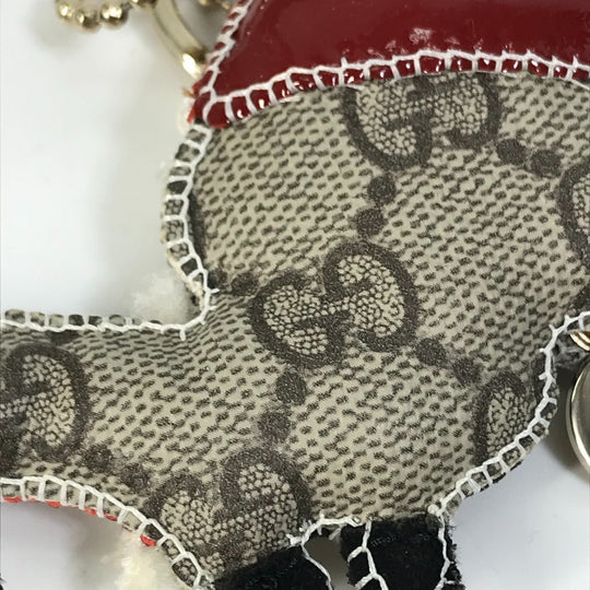 GUCCI Bag charm GG Supreme Canvas beige Gucciori Santa Claus Christmas Keyring GG Chihuahua dog