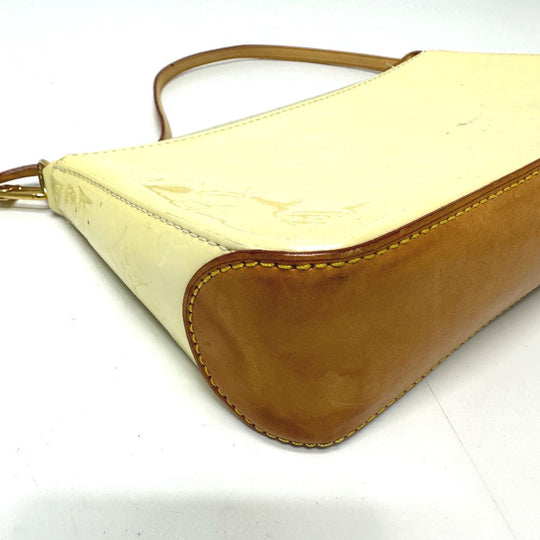 LOUIS VUITTON Shoulder Bag M91333 Monogram Vernis white Monogram Vernis mallory square