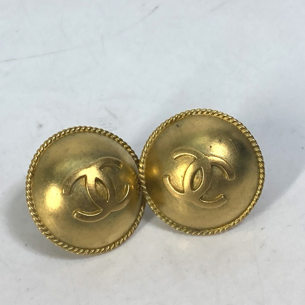 CHANEL Earring metal gold 95P logo CC COCO Mark Round Women Used Authentic