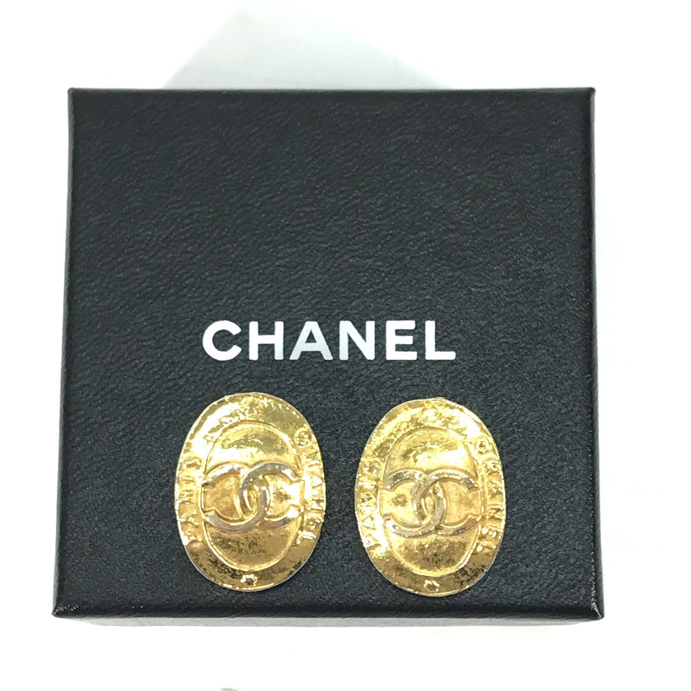 CHANEL Earring metal gold vintage CC COCO Mark Women Used Authentic