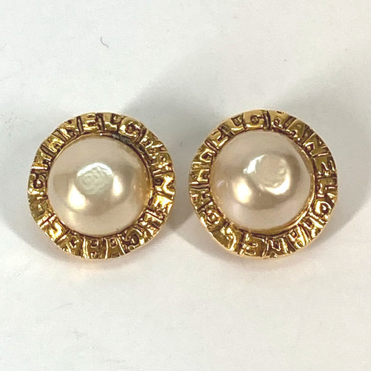 CHANEL Earring metal gold vintage Round logo fake pearl Women Used Authentic