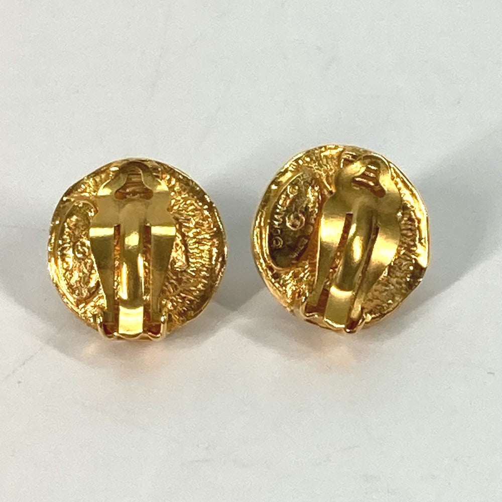 CHANEL Earring metal gold vintage Round logo fake pearl Women Used Authentic
