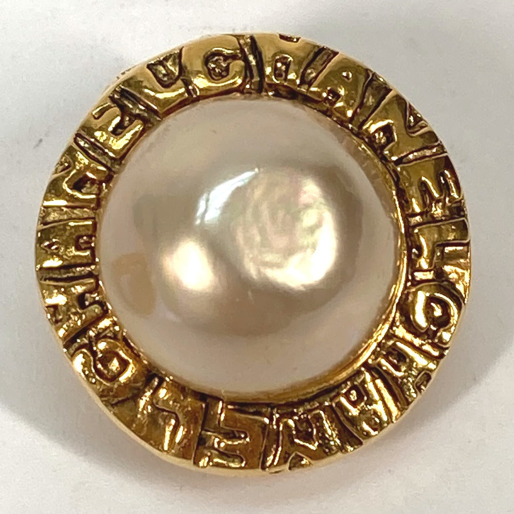 CHANEL Earring metal gold vintage Round logo fake pearl Women Used Authentic