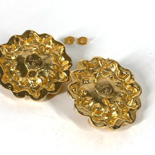 CHANEL Pierce metal gold vintage Flowers Rhinestones Faux Pearls Women Used Authentic