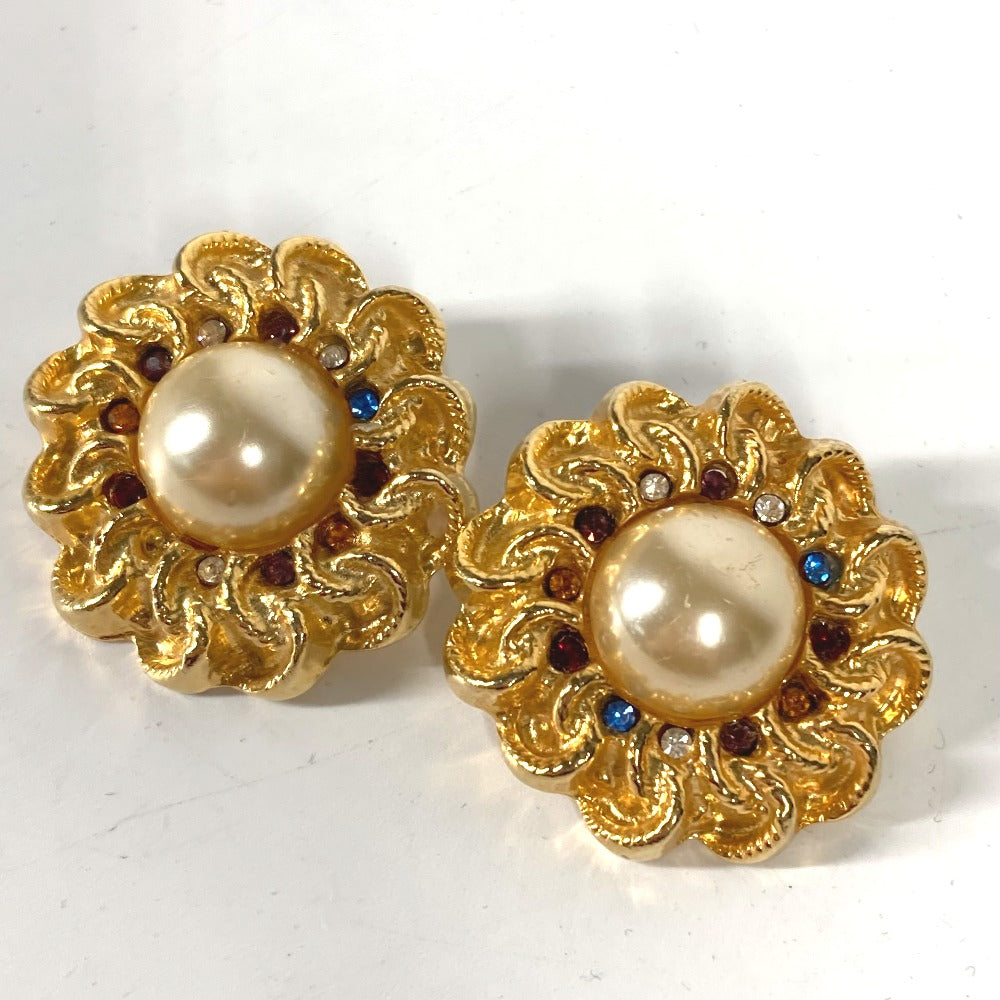 CHANEL Pierce metal gold vintage Flowers Rhinestones Faux Pearls Women Used Authentic