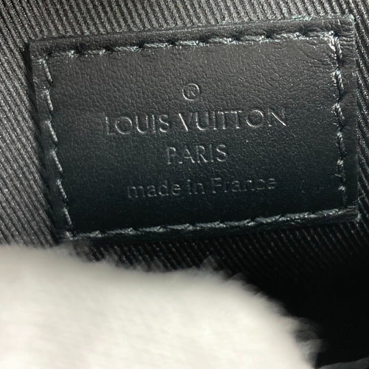 LOUIS VUITTON Shoulder Bag M81522 Monogram canvas Brown Monogram S Lock Vertical Wearable Wallet mens Used Authentic