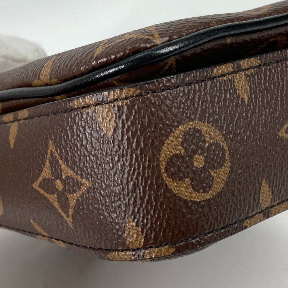 LOUIS VUITTON Shoulder Bag M81522 Monogram canvas Brown Monogram S Lock Vertical Wearable Wallet mens Used Authentic