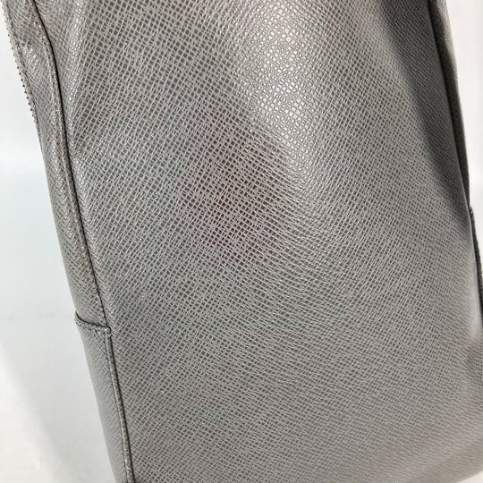 LOUIS VUITTON Sling bag M30951 Taiga Leather gray Taiga Avenue Sling Bag mens Used Authentic