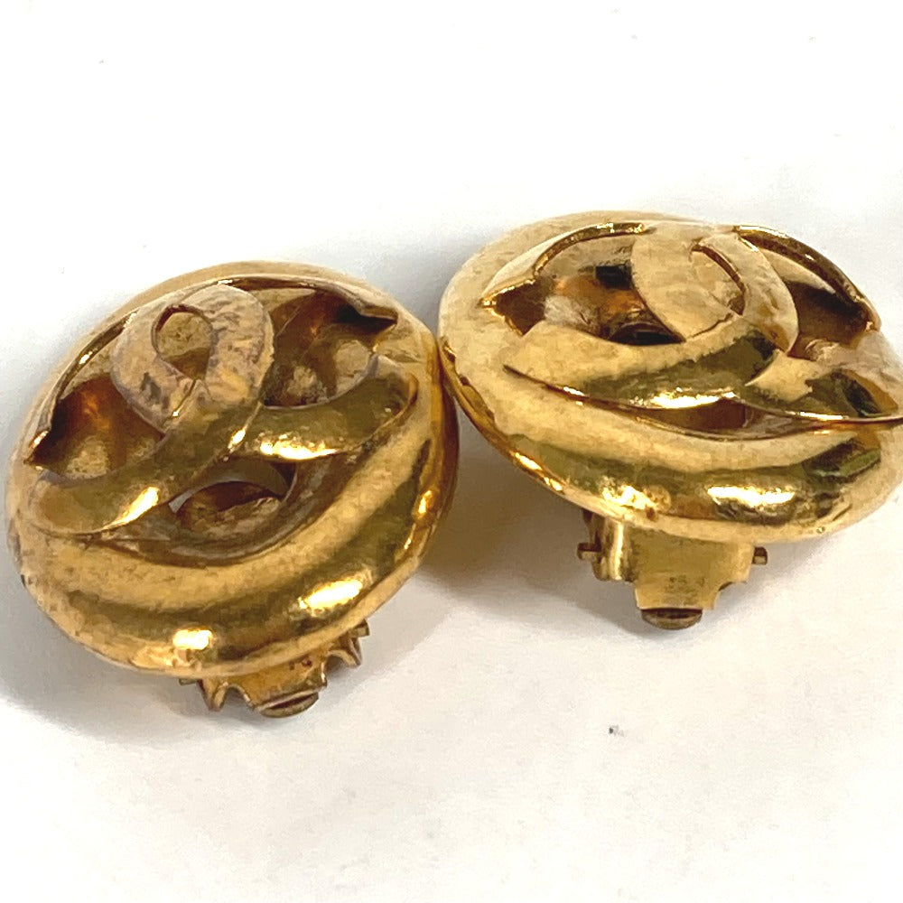 CHANEL Earring metal gold vintage CC COCO Mark Women Used Authentic
