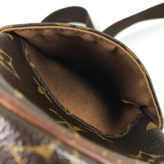 LOUIS VUITTON Sling bag M51780 Monogram canvas Brown Monogram Pochette Gange mens Used Authentic