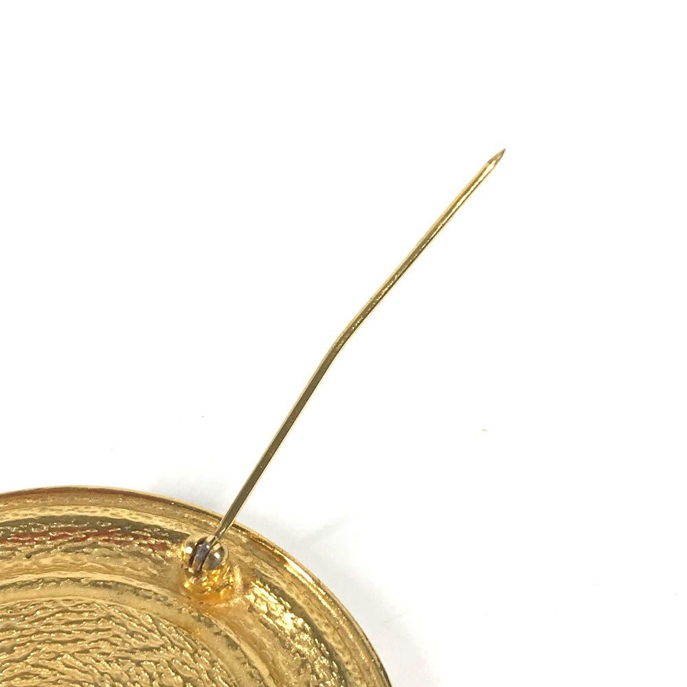 CHANEL Brooch metal gold Vintage round logo Women Secondhand Authentic