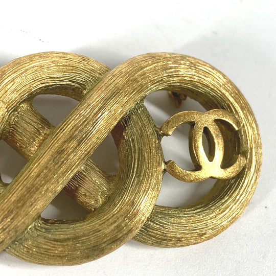 CHANEL Brooch metal gold 95C Vintage CC COCO Mark Double Women Used Authentic