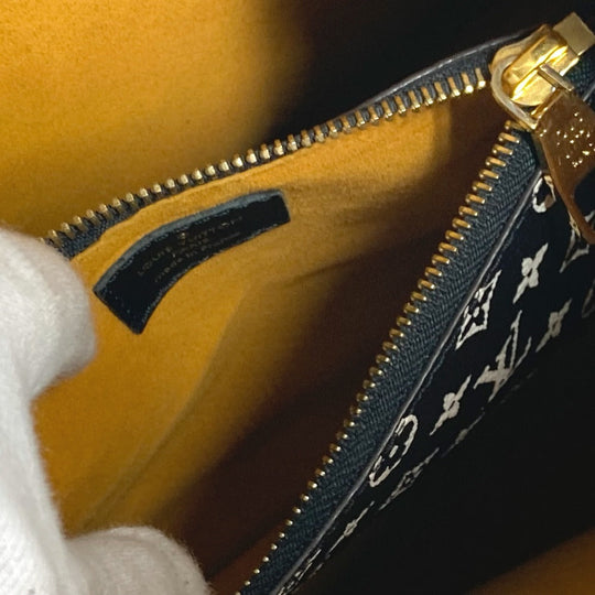 LOUIS VUITTON Shoulder Bag M44679 Monogram canvas Brown Monogram jungle Neonoe Women Used Authentic
