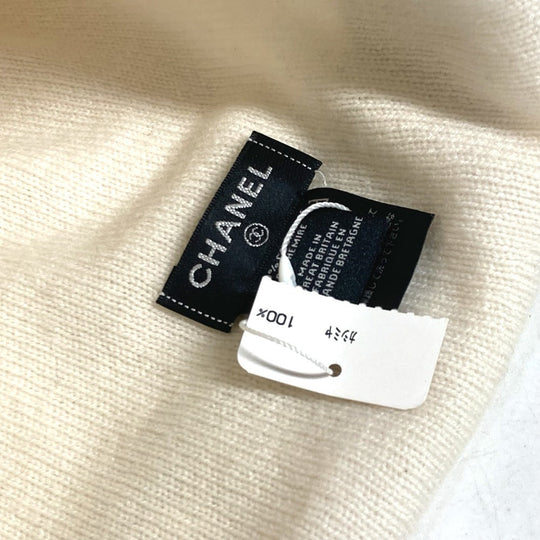 CHANEL Knit hat cashmere white 20K logo bicolor Women Used Authentic