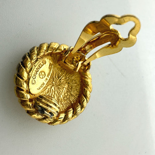 CHANEL Earring Gold Plated gold 95P logo CC COCO Mark Round Women Used Authentic