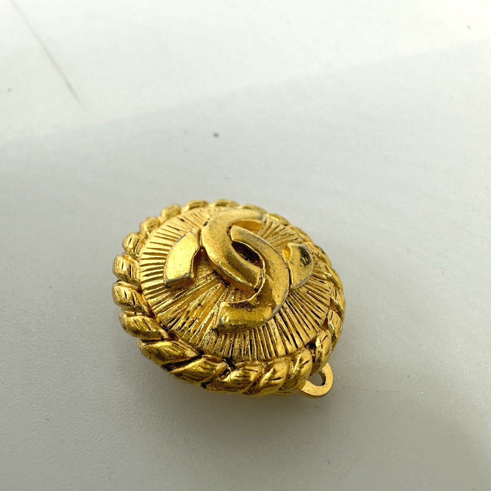 CHANEL Earring Gold Plated gold 95P logo CC COCO Mark Round Women Used Authentic