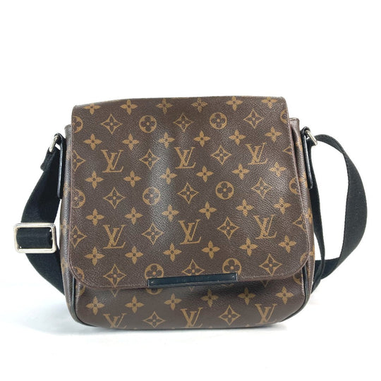 LOUIS VUITTON Shoulder Bag M40935 Monogram macacer canvas Brown Monogram macacer District PM mens Used Authentic
