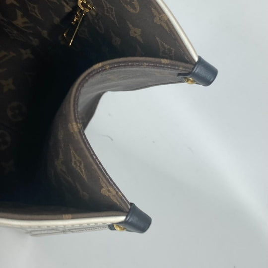 LOUIS VUITTON Shoulder Bag M59264 Calf leather white Nicolas Ghesquire Fornasetti On the Go MM Women Used Authentic