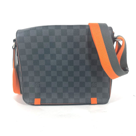 LOUIS VUITTON Shoulder Bag N42405 Damier Grafitto Canvas black Damier Grafitte District PM mens Used Authentic