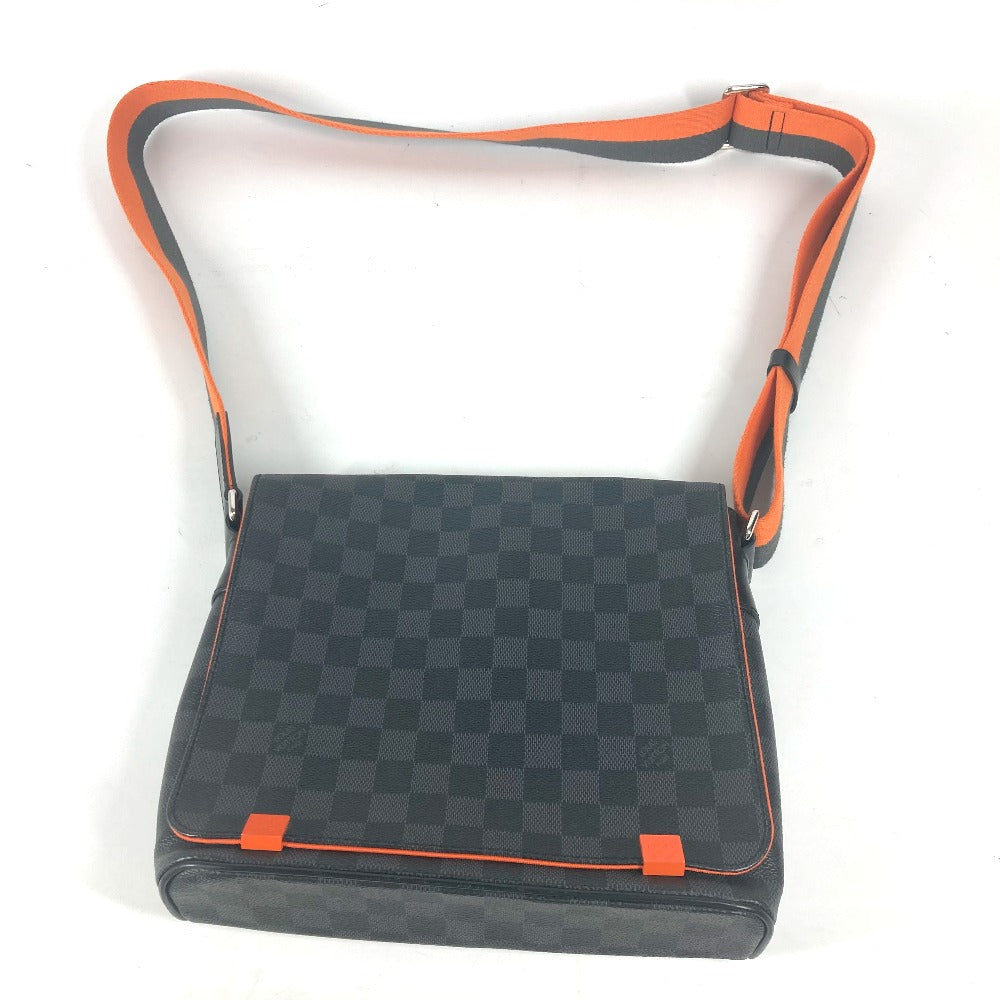 LOUIS VUITTON Shoulder Bag N42405 Damier Grafitto Canvas black Damier Grafitte District PM mens Used Authentic